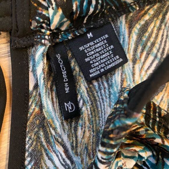 Shimmer Halter Top - Picture 4 of 4